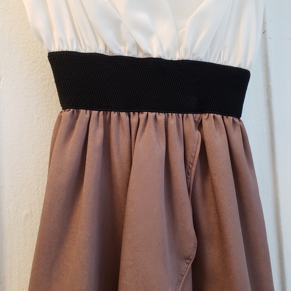 Dress - Picture 4 of 4